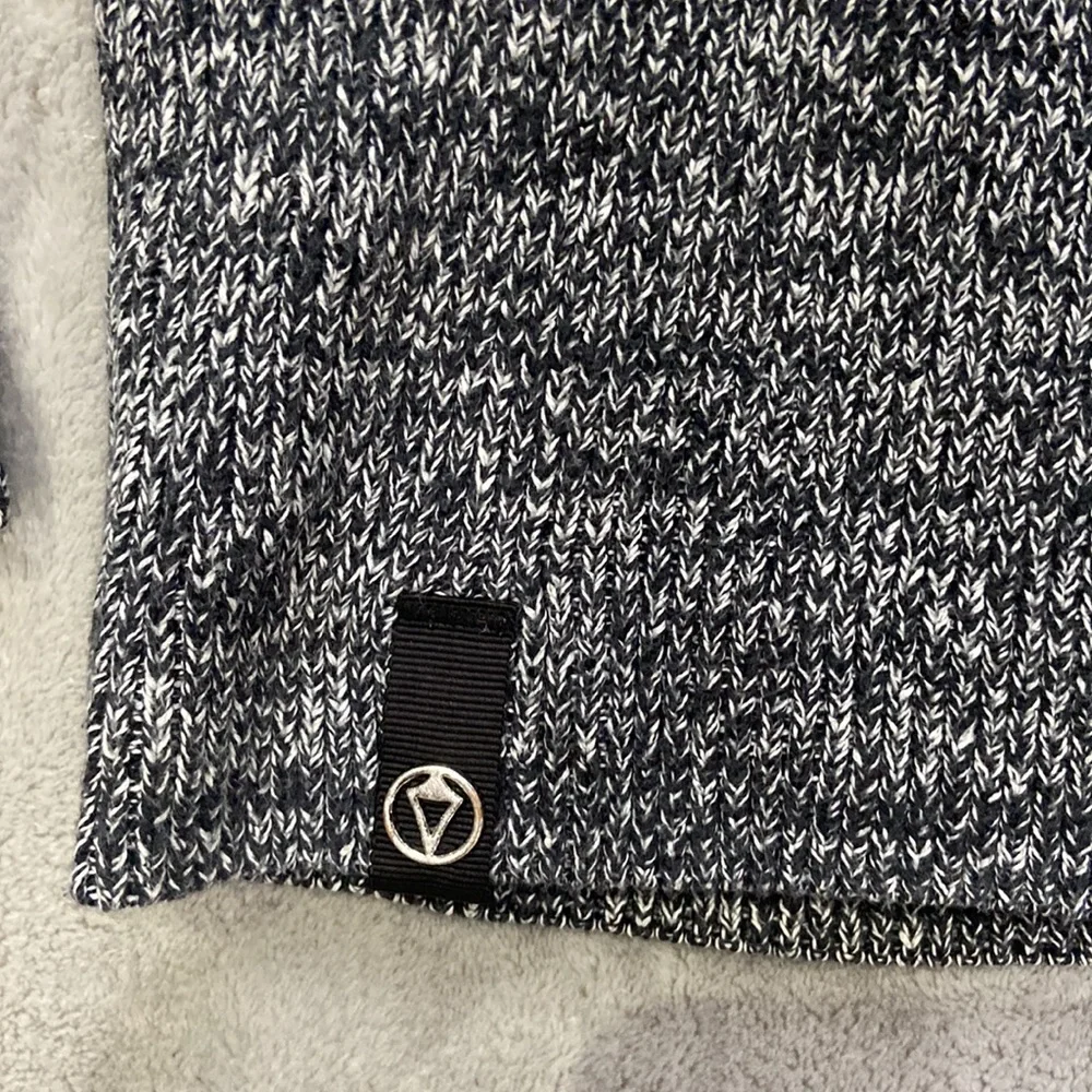 Ivivva Feeling Toasty wrap sweater navy and white size 14 with pockets - Picture 8 of 9